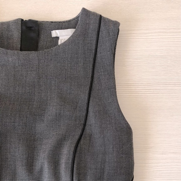 H&M Form Fitted Business Casual Dress - Picture 5 of 7